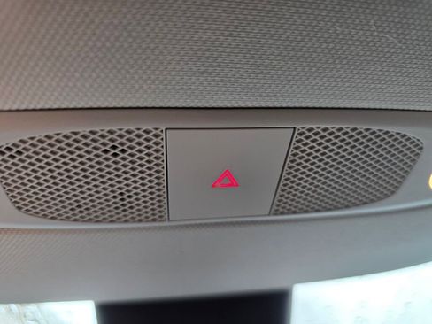 Used 2023 Tesla Model Y Long Range image 40