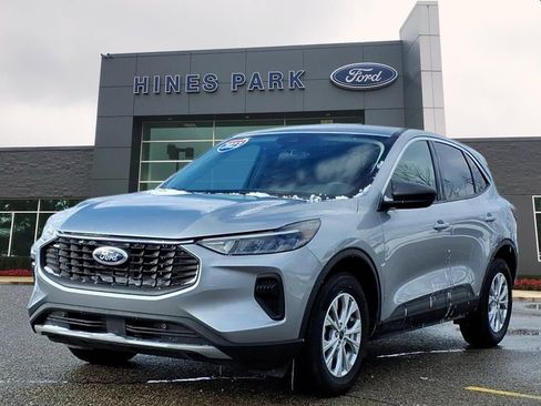 Certified 2023 Ford Escape Active image 3