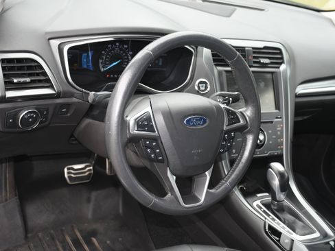 Used 2014 Ford Fusion Titanium FWD image 8