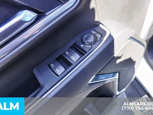 Used 2025 Chevrolet Silverado 2500 LT w/ Convenience Package image 51