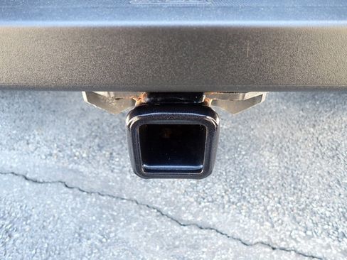 Used 2022 Ford F150 Lariat w/ Equipment Group 502A High image 5