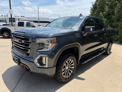 Used 2020 GMC Sierra 1500 AT4 w/ AT4 Premium Package AWD/4WD image 7