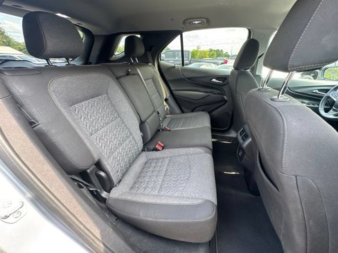 Used 2024 Chevrolet Equinox LT FWD image 30