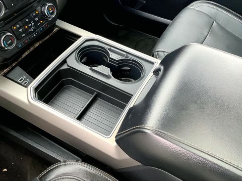 Used 2017 Ford F350 Lariat w/ Lariat Ultimate Package image 16