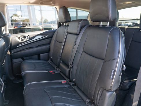 Used 2020 INFINITI QX60 Luxe w/ Essential Package image 16