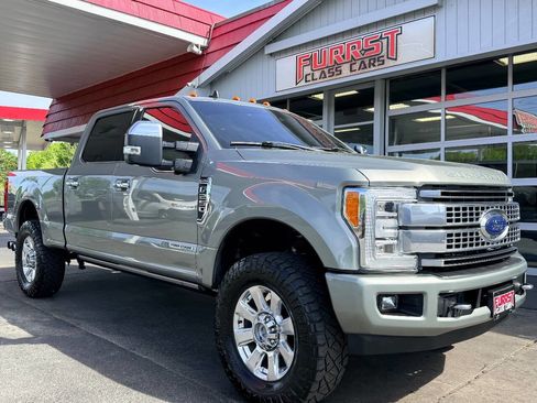 Used 2019 Ford F250 Platinum w/ Platinum Ultimate Package image 17