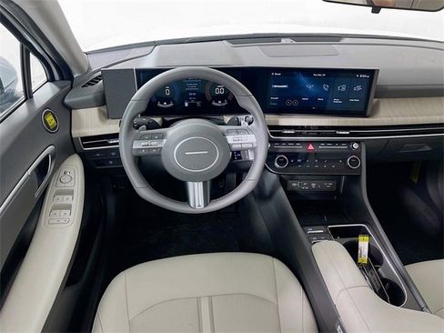 New 2025 Hyundai Sonata SEL image 17