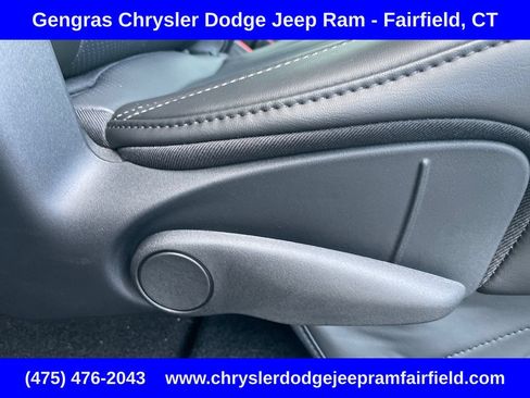 Certified 2024 Chrysler Pacifica Touring-L w/ S Appearance Package AWD/4WD image 28