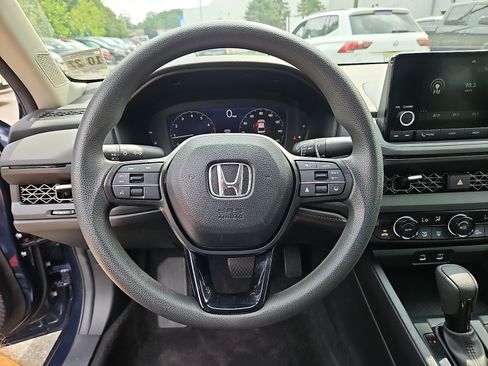 Used 2024 Honda Accord EX image 21