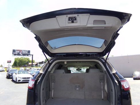 Used 2017 Chevrolet Traverse LS FWD image 20