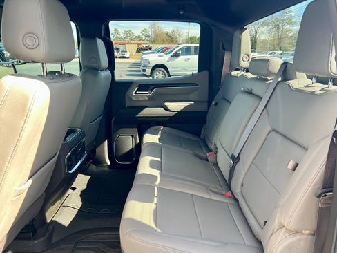 Used 2022 GMC Sierra 1500 SLT image 10