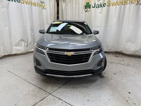 Used 2023 Chevrolet Equinox LT image 3