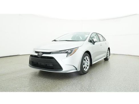 New 2025 Toyota Corolla LE FWD image 32