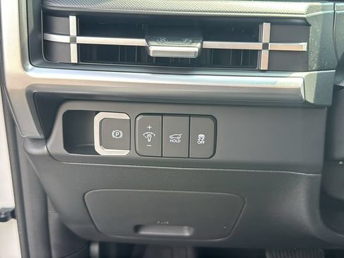 Used 2026 Hyundai Santa Fe SEL FWD image 16
