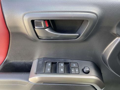 Used 2023 Toyota Tacoma SR5 w/ Technology Package image 13