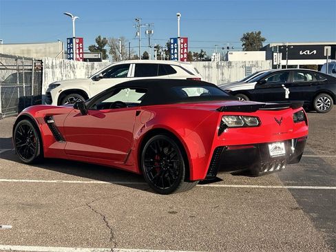 Used 2016 Chevrolet Corvette Z06 w/ 3LZ Preferred Equipment Group image 4