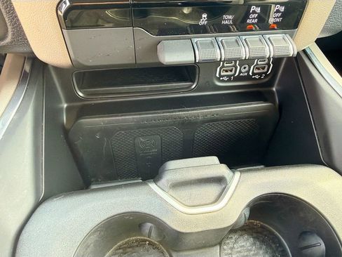 Used 2022 RAM 1500 Laramie image 30