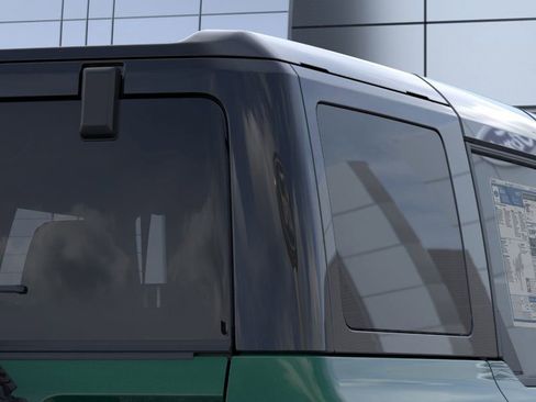 New 2025 Ford Bronco Badlands image 25