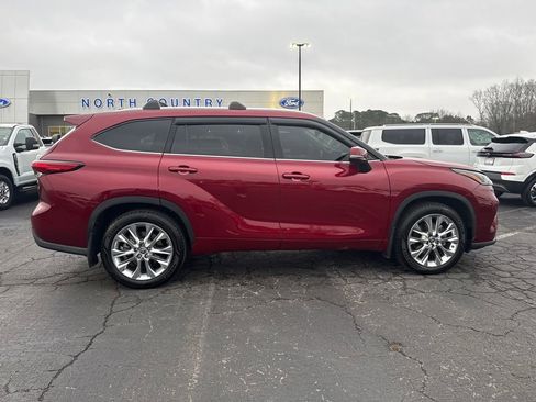 Used 2021 Toyota Highlander Limited image 7