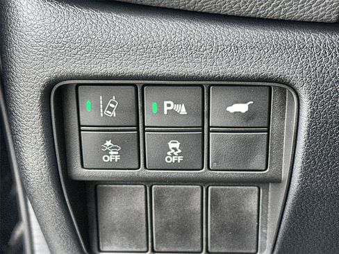 Used 2022 Honda CR-V Touring image 16