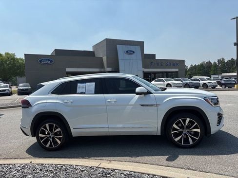 Used 2024 Volkswagen Atlas Cross Sport SEL Premium R-Line AWD/4WD image 1