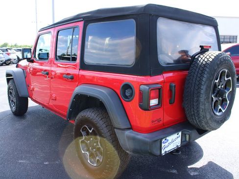 Used 2021 Jeep Wrangler Unlimited Sport AWD/4WD image 7