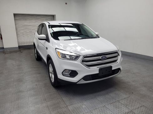Used 2019 Ford Escape SE FWD image 13