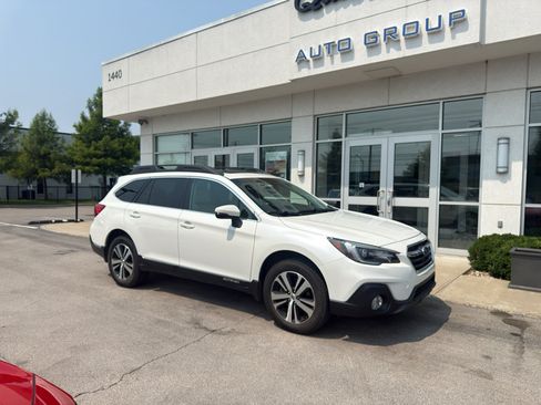 Used 2018 Subaru Outback 3.6R Limited AWD/4WD image 1