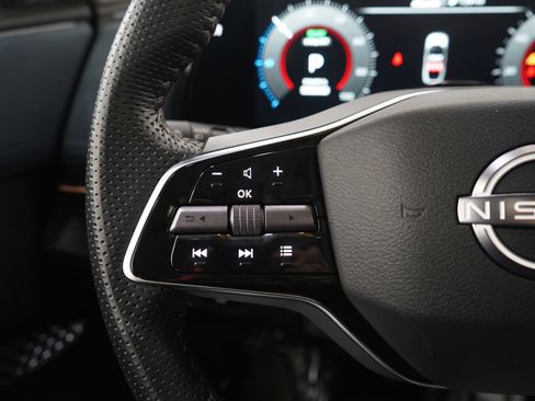 Used 2023 Nissan Ariya image 24