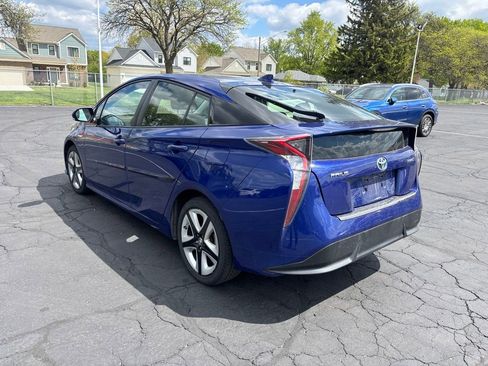 Used 2017 Toyota Prius Four Touring w/ Protection Package FWD image 8