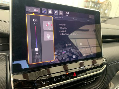 Used 2025 Jeep Compass Latitude w/ Altitude Special Edition image 33