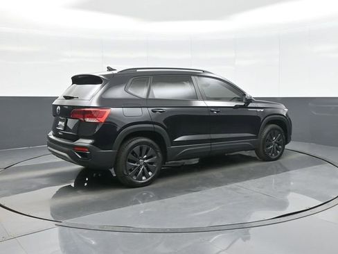 Used 2024 Volkswagen Taos S image 7