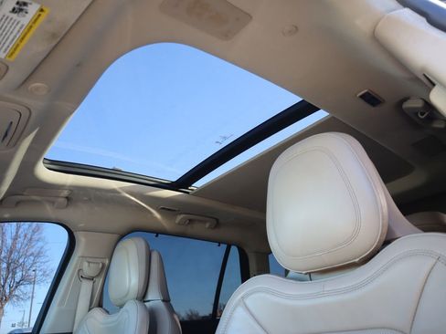 Used 2020 Lincoln Aviator Reserve w/ Equipment Group 202A image 43