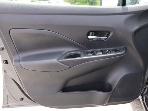 Used 2025 Nissan Versa SV FWD image 12