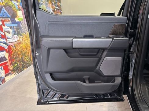 Used 2023 Ford F150 Lariat w/ Trailer Tow Package image 40