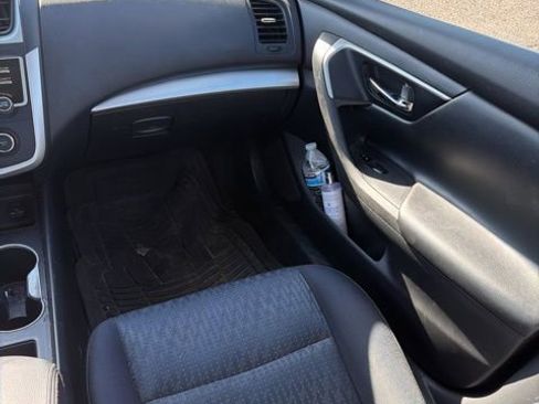 Used 2016 Nissan Altima 2.5 S w/ Power Driver Seat Package image 9
