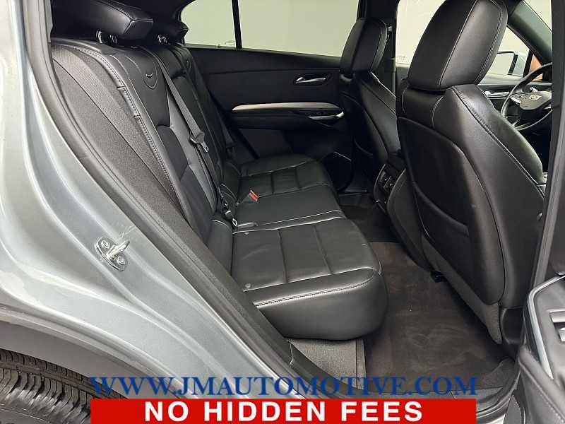 Used 2023 Cadillac XT4 Premium Luxury FWD image 17