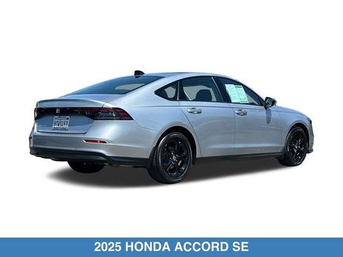 Certified 2025 Honda Accord SE image 6