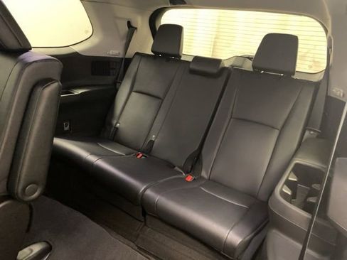 Used 2024 Toyota Grand Highlander XLE image 25