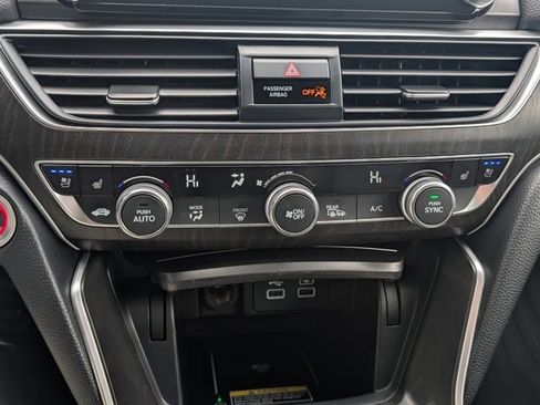 Certified 2022 Honda Accord Touring image 19