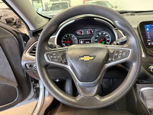 Used 2023 Chevrolet Malibu LT FWD image 10