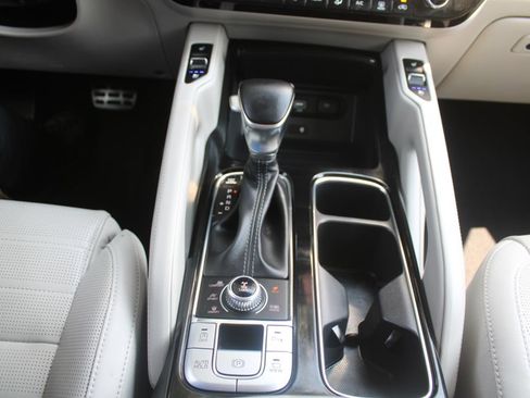 Certified 2022 Kia Telluride SX w/ SX Prestige Package AWD/4WD image 38
