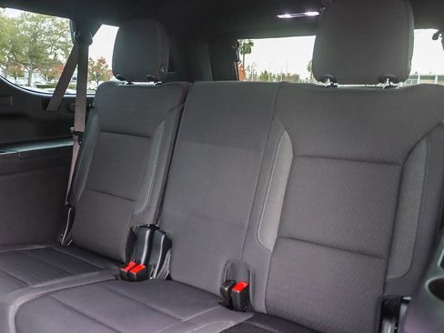 New 2026 Chevrolet Suburban LS image 18