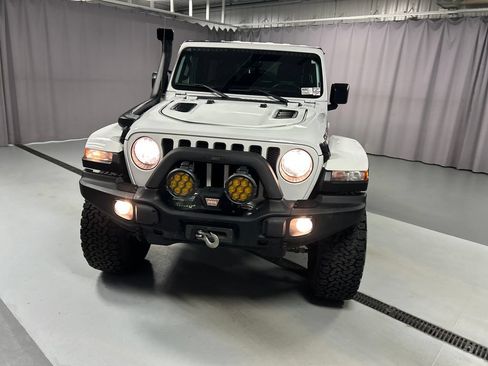 Used 2023 Jeep Wrangler Unlimited Rubicon w/ Cold Weather Group AWD/4WD image 2