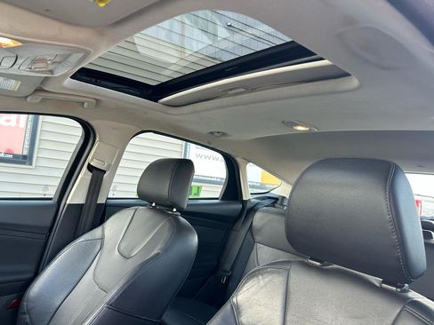 Used 2015 Ford Focus SE w/ Equipment Group 201A image 18