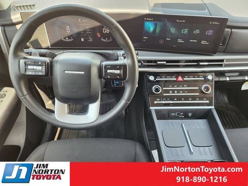 Used 2024 Hyundai Santa Fe SE AWD/4WD image 26