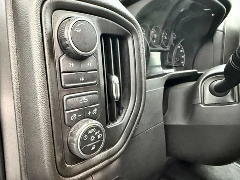 Used 2023 Chevrolet Silverado 2500 Custom w/ Custom Convenience Package AWD/4WD image 12