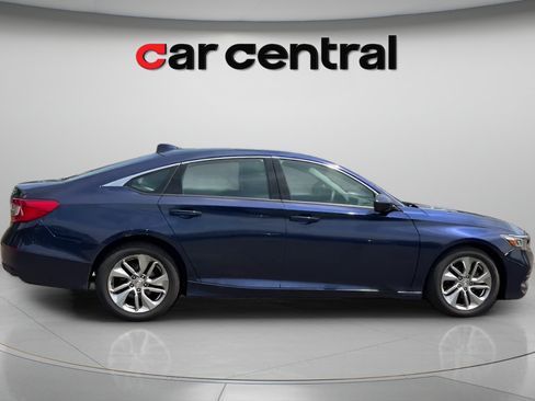 Used 2019 Honda Accord LX image 7