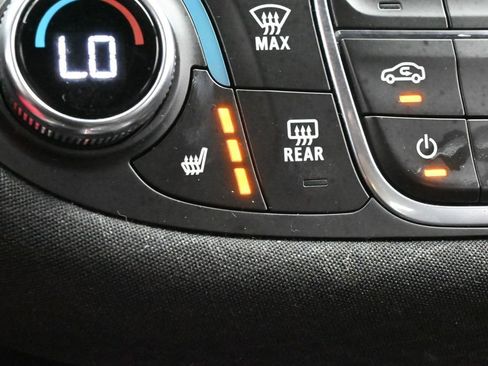 Used 2024 Chevrolet Malibu LT FWD image 21