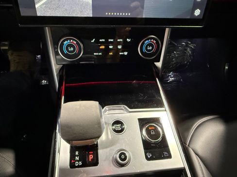 Used 2023 Land Rover Range Rover SE AWD/4WD image 39